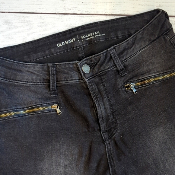 Old Navy Black Rockstar Mid Rise Jeggings - Size 8 Regular - Picture 4 of 9